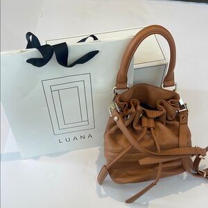 LUANA ITALY TAN LEATHER BUCKET BAG NEW IN BOX